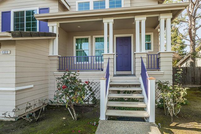 1322 Carson Avenue, Clovis, CA 93611