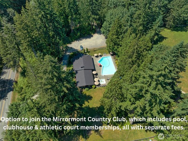 25300 SE Mirrormont Way, Issaquah, WA 98027