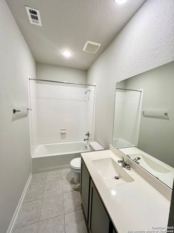 4823 Cambridge Park, Converse, TX 78109