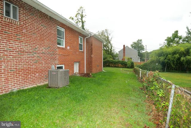 608 59TH AVE, Capitol Heights, MD 20743