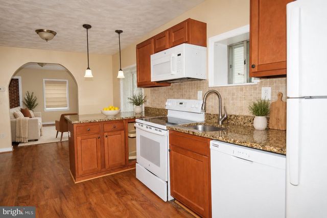 608 59TH AVE, Capitol Heights, MD 20743