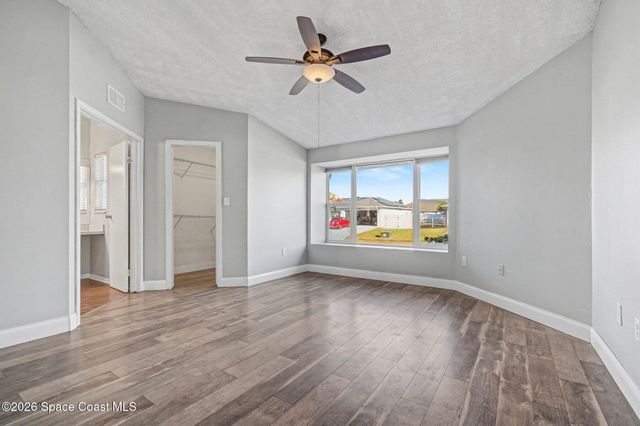 648 Munich Street NW, Palm Bay, FL 32907