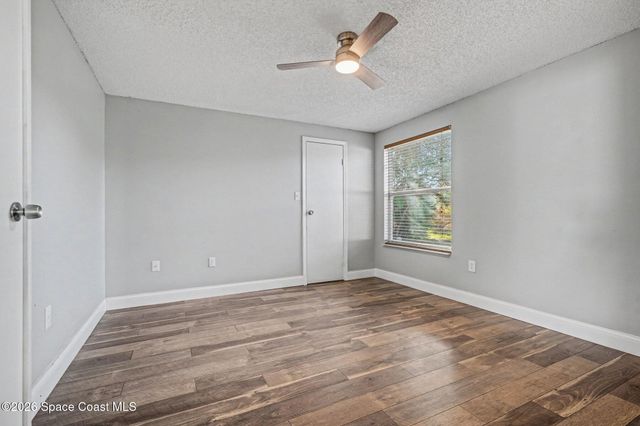 648 Munich Street NW, Palm Bay, FL 32907