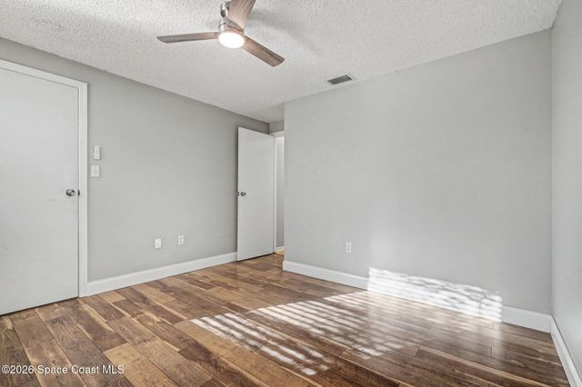648 Munich Street NW, Palm Bay, FL 32907
