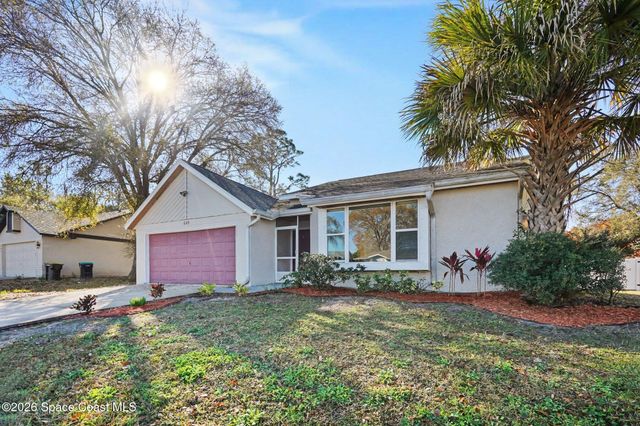 648 Munich Street NW, Palm Bay, FL 32907