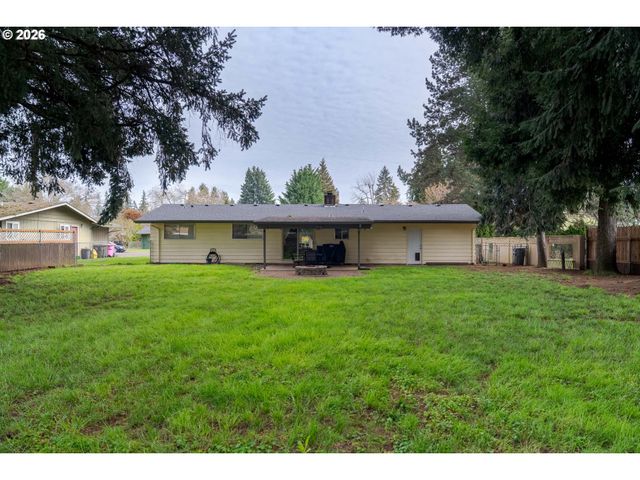 1095 N MANZANITA St, Canby, OR 97013