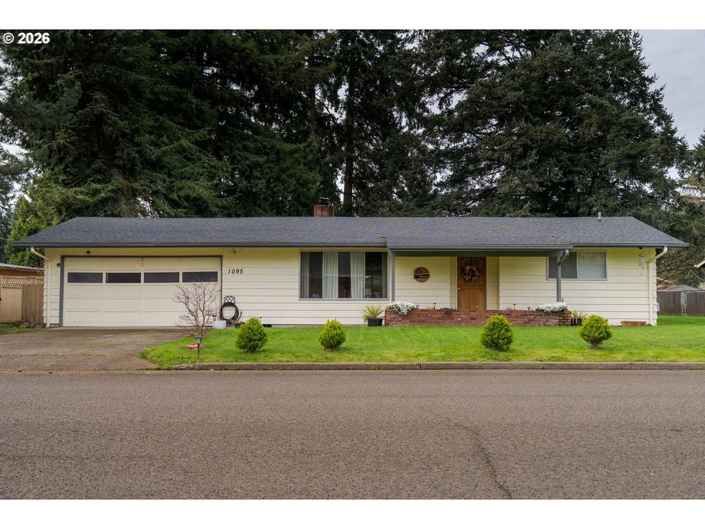 1095 N MANZANITA St, Canby, OR 97013