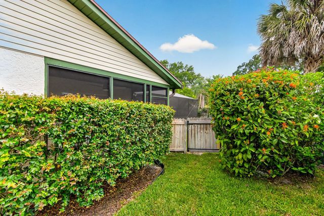 15808 ASHBURY PLACE, Tampa, FL 33624