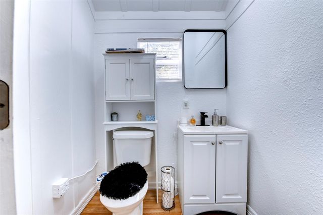 664 Jensen Drive, Cleveland, TX 77327