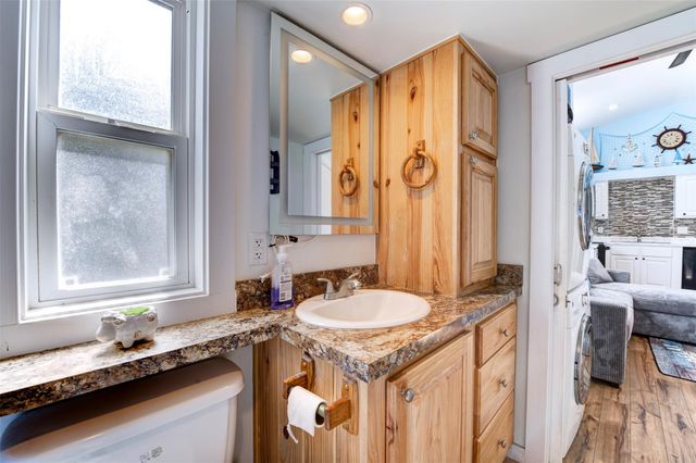 664 Jensen Drive, Cleveland, TX 77327