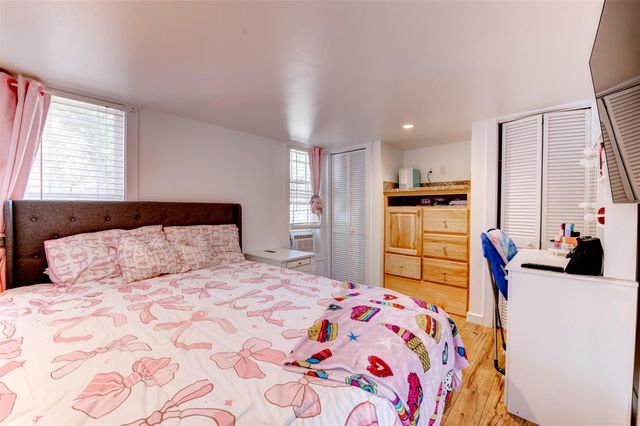 664 Jensen Drive, Cleveland, TX 77327