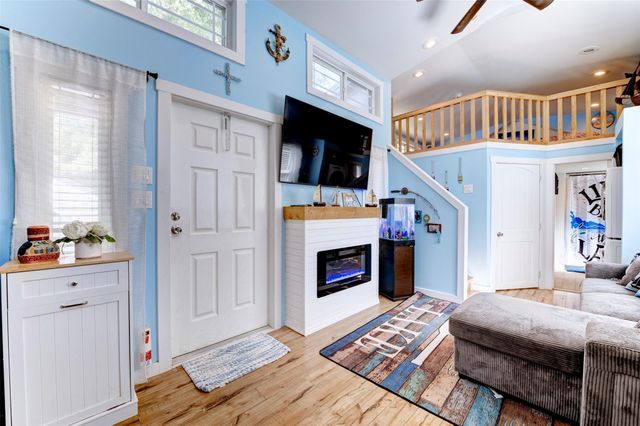 664 Jensen Drive, Cleveland, TX 77327