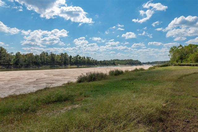 664 Jensen Drive, Cleveland, TX 77327