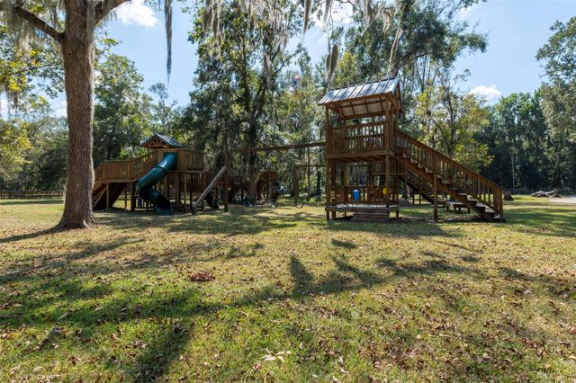 664 Jensen Drive, Cleveland, TX 77327