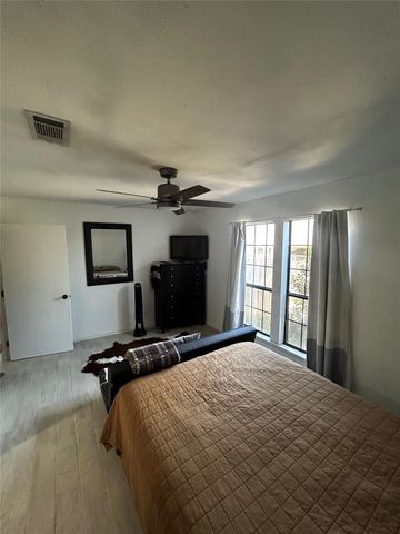 1202 Thorpe LN 401, San Marcos, TX 78666