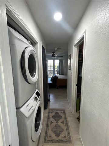 1202 Thorpe LN 401, San Marcos, TX 78666