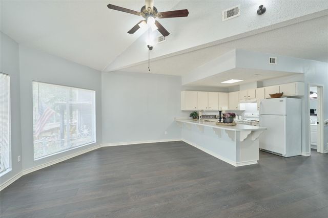 21 Harbour Lane, Coldspring, TX 77331