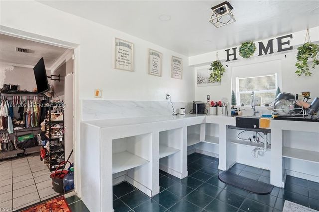 829 N bridge st, La Belle, FL 33935