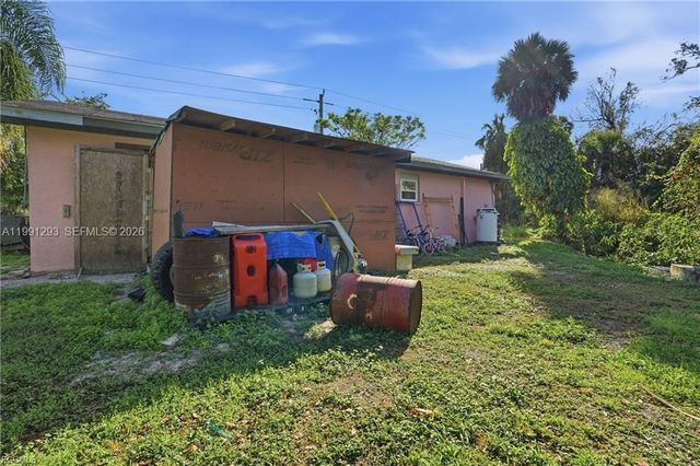 829 N bridge st, La Belle, FL 33935