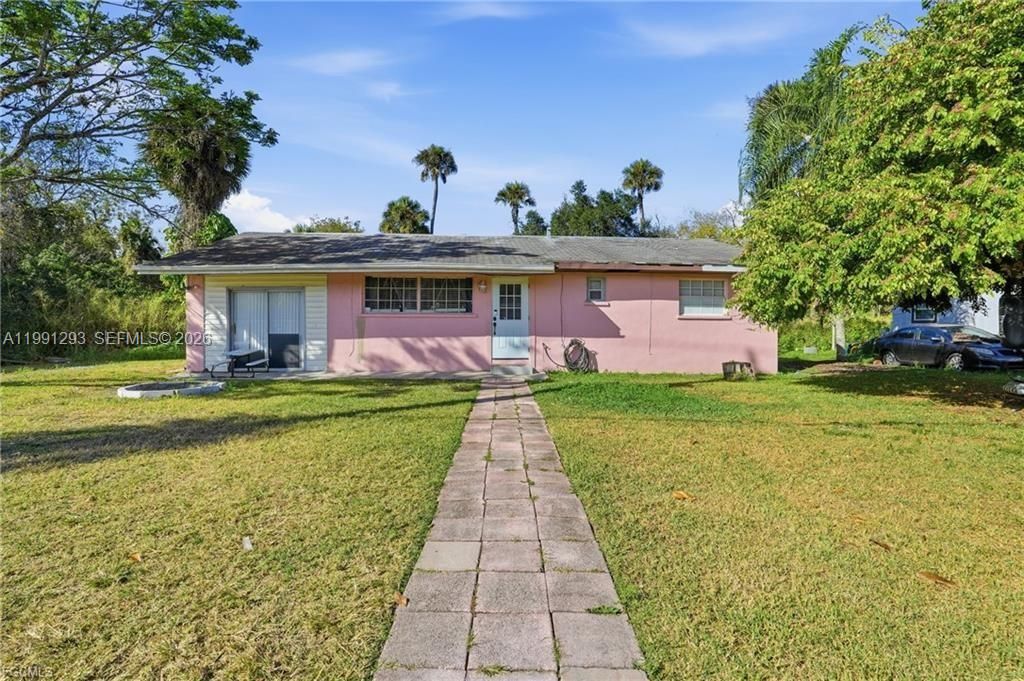 829 N bridge st, La Belle, FL 33935