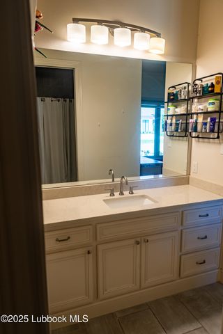 11707 Uxbridge Avenue, Lubbock, TX 79424