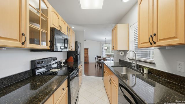 10835 Rosemar, Adkins, TX 78101