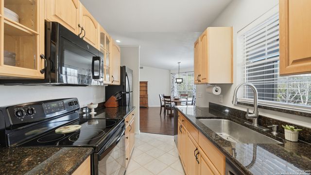 10835 Rosemar, Adkins, TX 78101