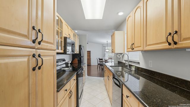 10835 Rosemar, Adkins, TX 78101