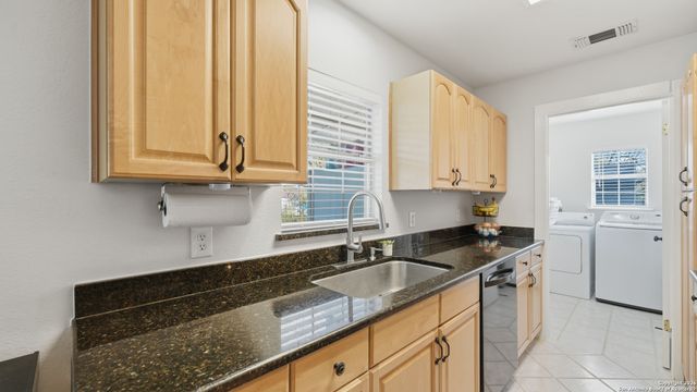 10835 Rosemar, Adkins, TX 78101