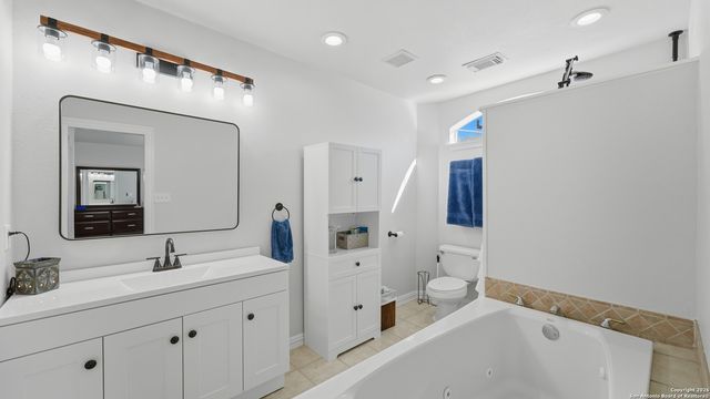 10835 Rosemar, Adkins, TX 78101