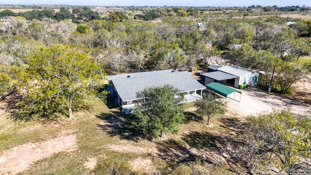 10835 Rosemar, Adkins, TX 78101