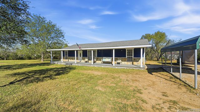 10835 Rosemar, Adkins, TX 78101