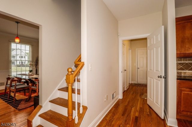 2 Brenner Ct, Franklin Twp., NJ 08873