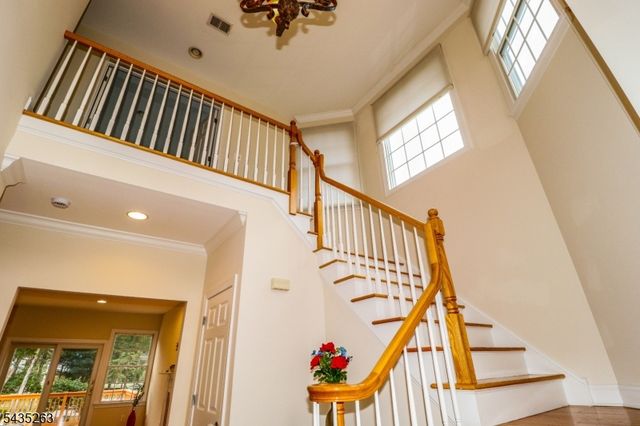 2 Brenner Ct, Franklin Twp., NJ 08873
