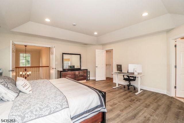 2 Brenner Ct, Franklin Twp., NJ 08873