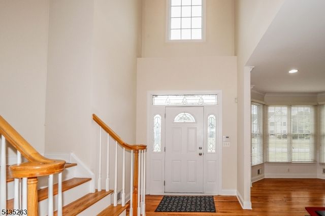 2 Brenner Ct, Franklin Twp., NJ 08873