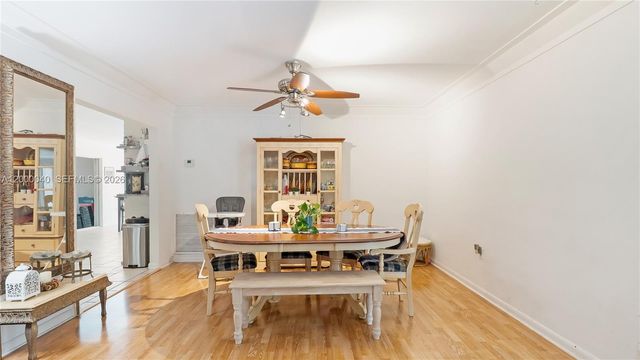4020 SW 2nd St, Plantation, FL 33317