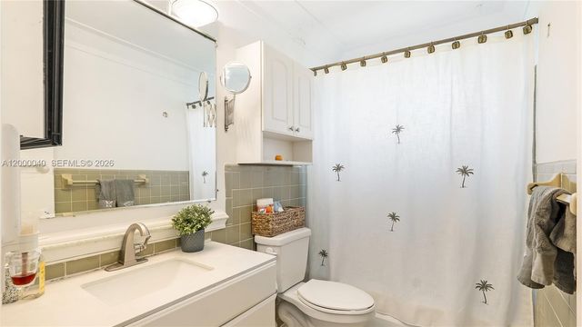 4020 SW 2nd St, Plantation, FL 33317