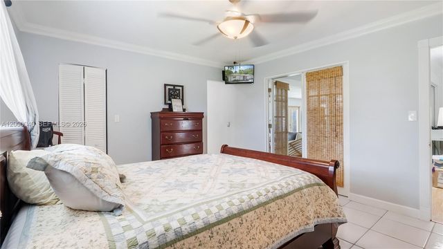 4020 SW 2nd St, Plantation, FL 33317