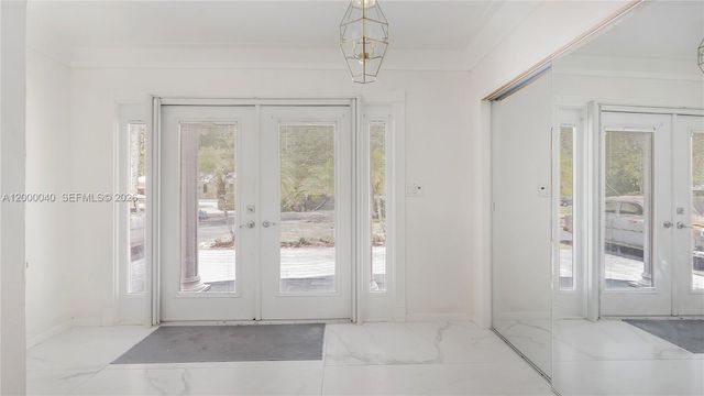 4020 SW 2nd St, Plantation, FL 33317