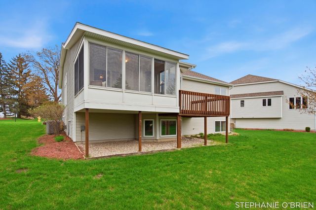 774 Holly Creek Drive 1, Holland, MI 49423
