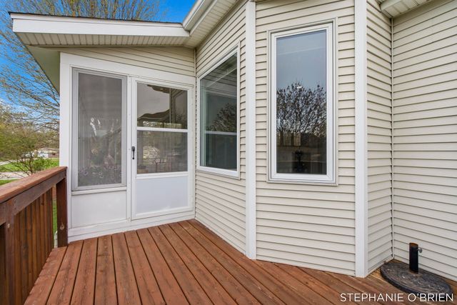 774 Holly Creek Drive 1, Holland, MI 49423