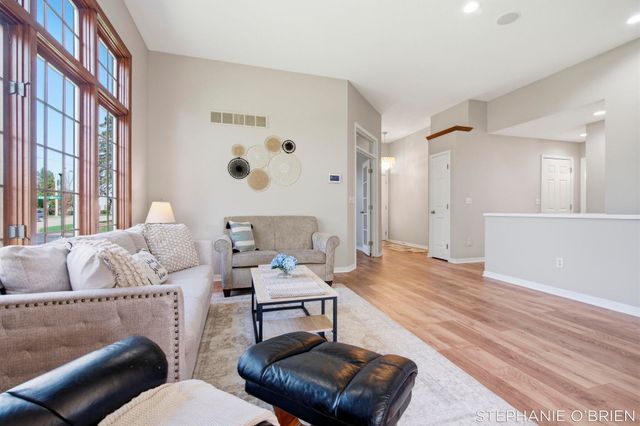 774 Holly Creek Drive 1, Holland, MI 49423