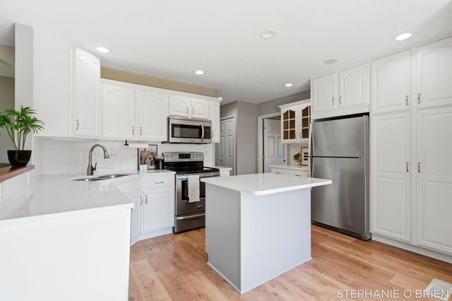 774 Holly Creek Drive 1, Holland, MI 49423