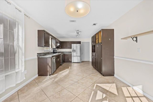 1764 Guildford Court, Fort Walton Beach, FL 32547