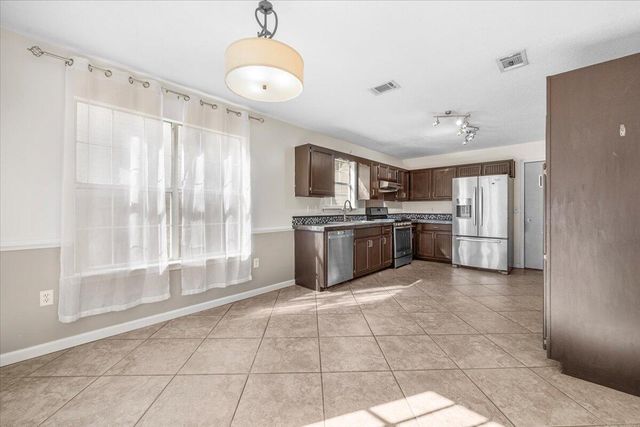 1764 Guildford Court, Fort Walton Beach, FL 32547