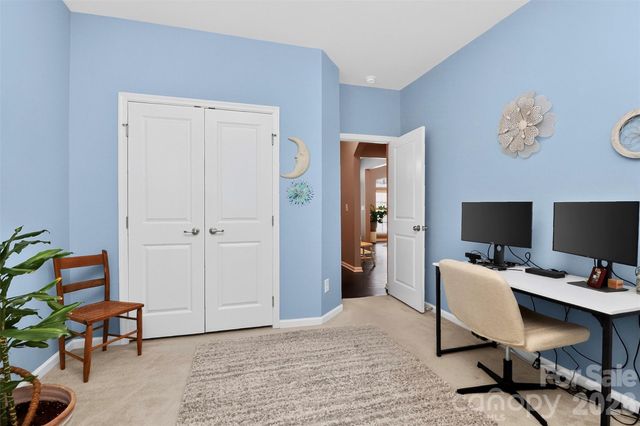 12823 Plumleaf Drive, Charlotte, NC 28213