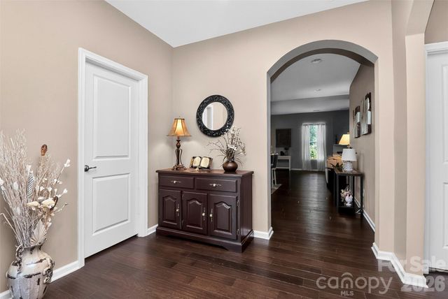 12823 Plumleaf Drive, Charlotte, NC 28213