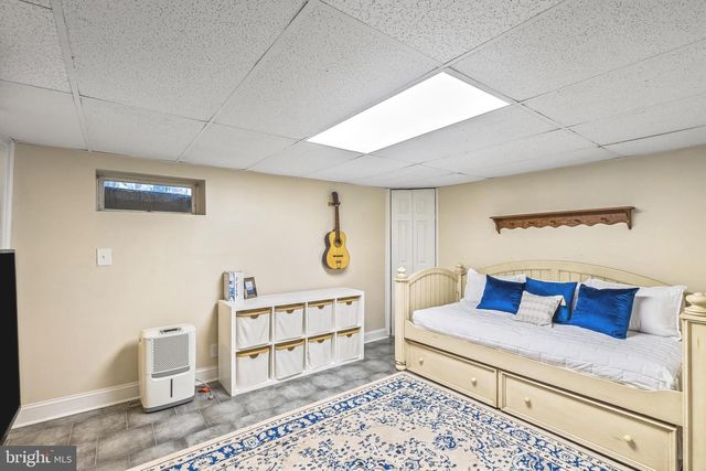 8362 OAKLEIGH RD, Parkville, MD 21234