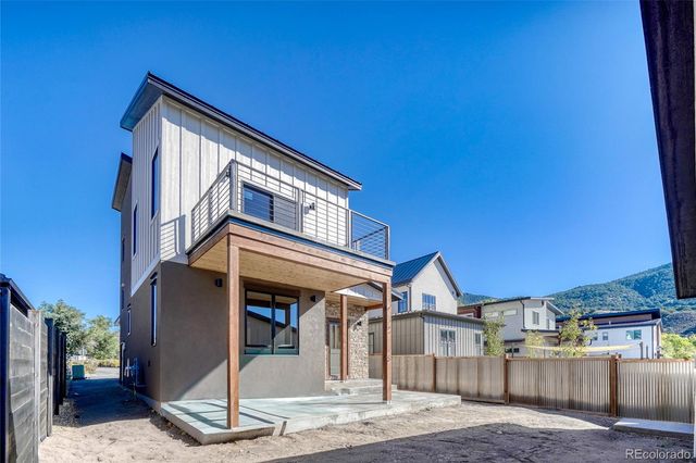 326 Old Stage Road, Salida, CO 81201